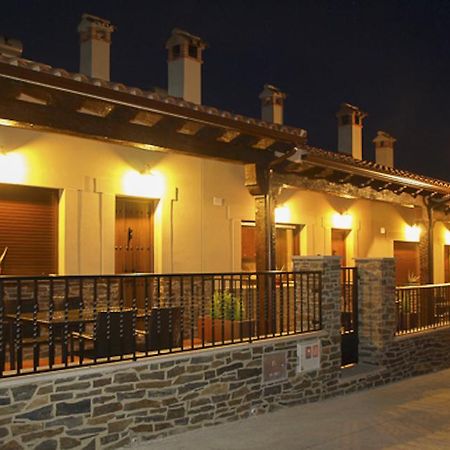 Apartamentos Rurales El Calama Сарса-де-Гранаділья Номер фото