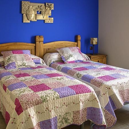 Apartamentos Rurales El Calama Сарса-де-Гранаділья Номер фото