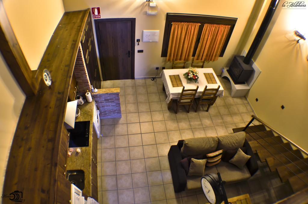 Apartamentos Rurales El Calama Сарса-де-Гранаділья Екстер'єр фото